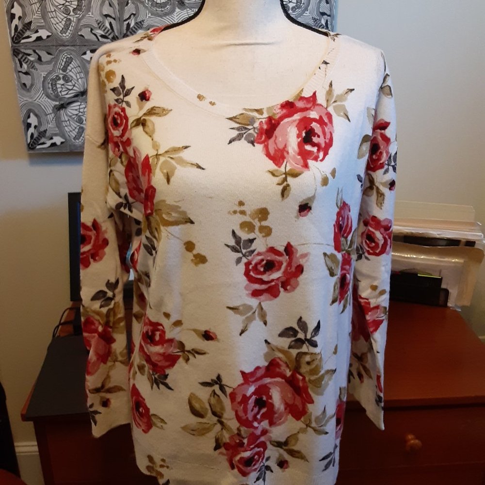 Joie Luxurious Cashmere Floral Sweater Size M
